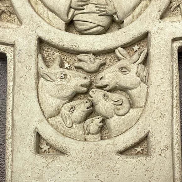 Nativity scene in concrete by Carruth. - Picture 11 of 12